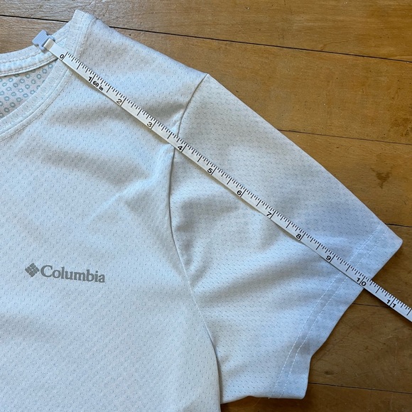 Columbia activewear t-shirt, size M - Picture 7 of 8